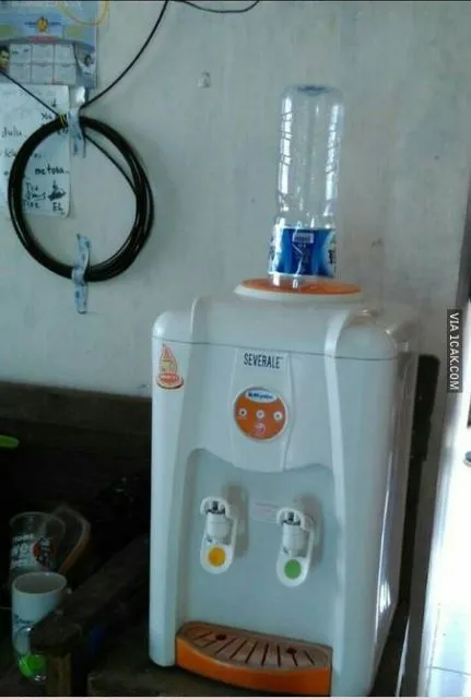 Kocaknya 11 Pemanfaatan Dispenser ini Bikin Nyengir Kuda. Idenya Out of The Box Banget, Bun~ 12