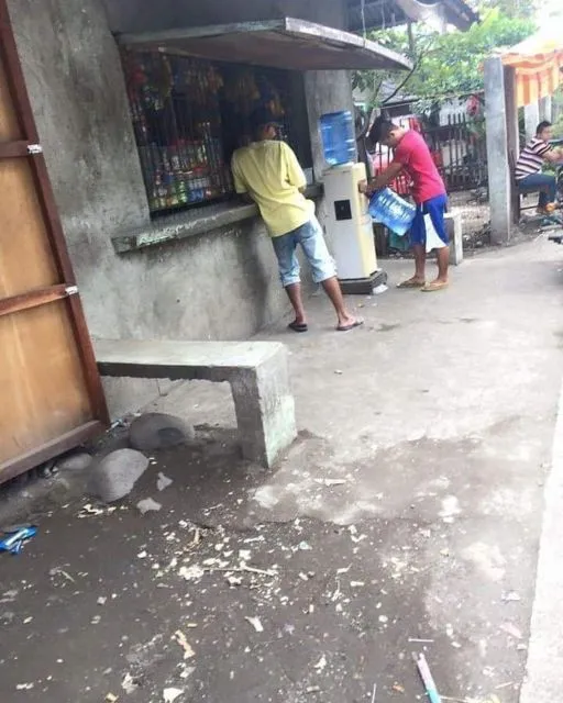 Kocaknya 11 Pemanfaatan Dispenser ini Bikin Nyengir Kuda. Idenya Out of The Box Banget, Bun~ 14