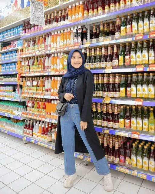Tren Terbaru 'Groceries Look' Ala Para Hijaber. Tetap Tampil Kece Saat Berbelanja Bulanan! 9