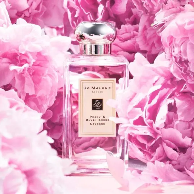 9 Rekomendasi Parfum Ikonik untuk Momen Pernikahan 12
