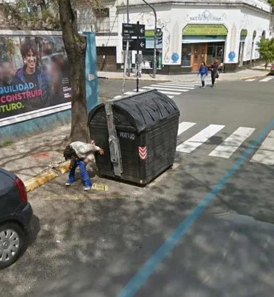 Deretan Foto Aneh bin Ajaib ini Nongol di Google Map. Penampakan Macam Apa nih? 18
