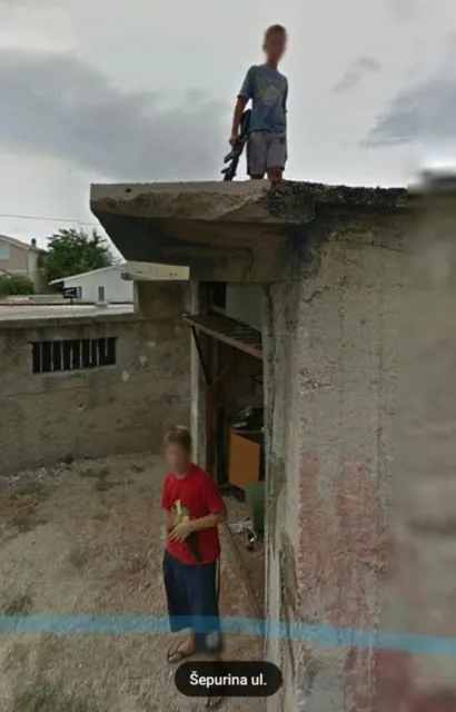 Deretan Foto Aneh bin Ajaib ini Nongol di Google Map. Penampakan Macam Apa nih? 19