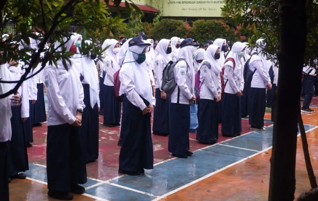 5 Hal yang Mungkin Bakal Terjadi Jika Sekolah Jadi Masuk di Awal Tahun 2021. Udah Siap? 6