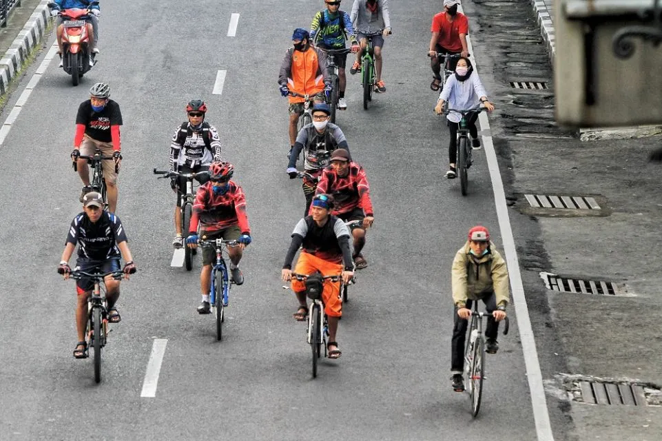4 Jenis Pesepeda yang Nggak Disukai Pengguna Jalan Lain. Niat Olahraga atau Bikin Orang Kesel sih? 6