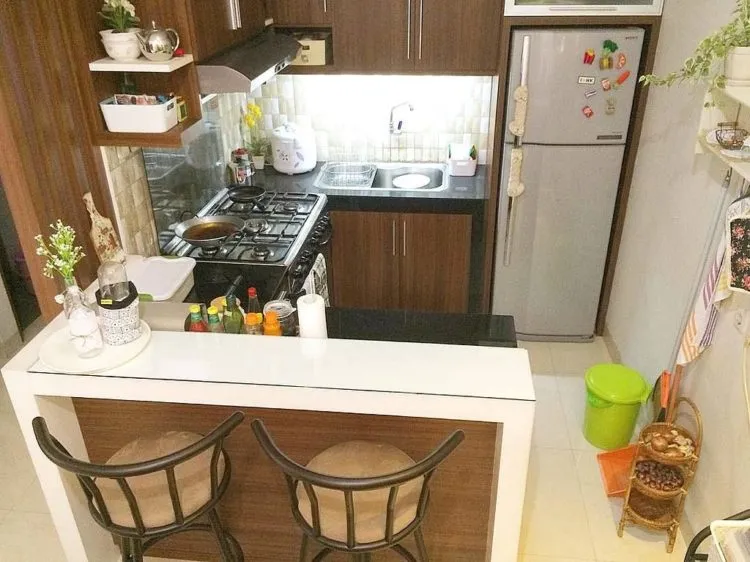 6 Trik Pemakaian Kulkas 2 Pintu yang Nggak Boros Listrik. Jangan Biarkan Raknya Nggak Terisi 7
