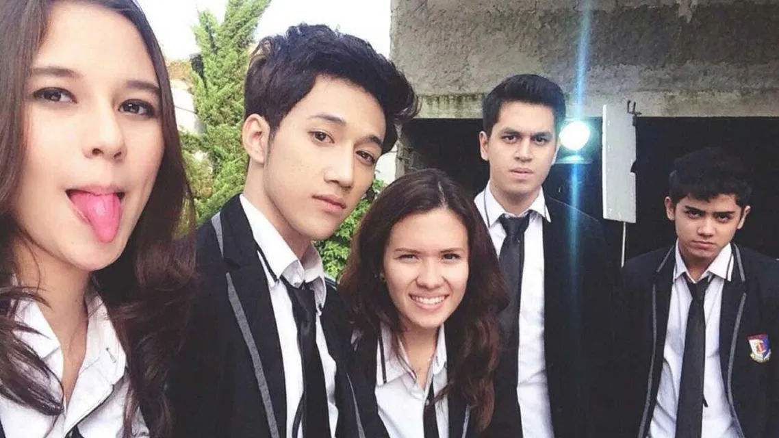 5 Serial Sinetron Indonesia yang Setidaknya Perlu Ditonton Sekali Sumur Hidup. Uji Kesabaran, yoook~ 10