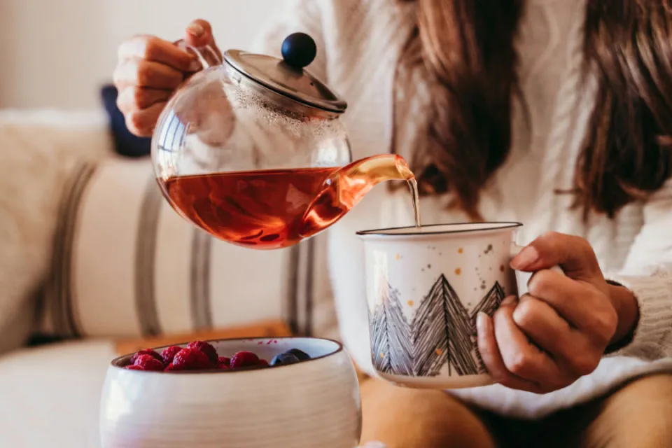 8 Manfaat Minum Teh Tawar yang Sehat 10