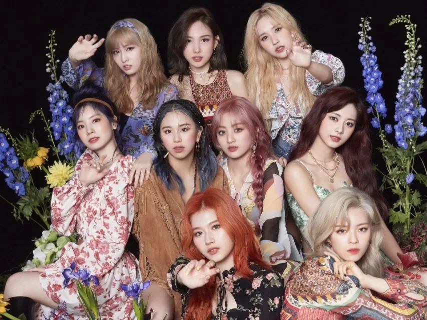 Hal-hal yang Bakal Kamu Rasakan Kalau Pacaran sama Cowok yang Suka K-Pop. Kadang Bikin Cemburu! 5