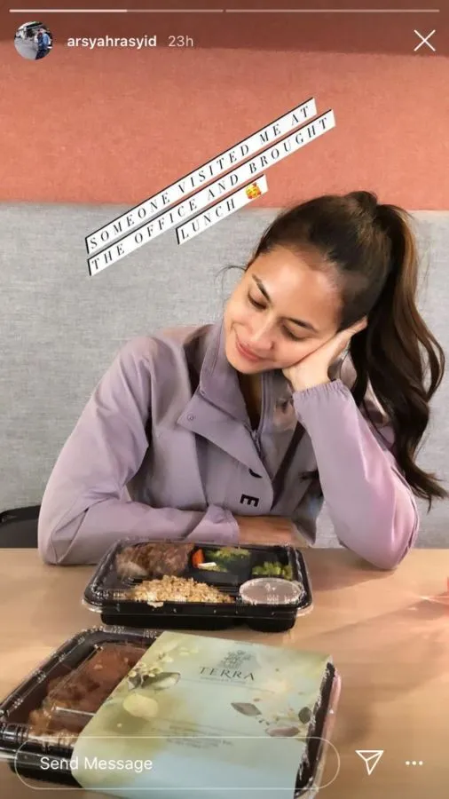 Pevita Pearce Akhirnya Tunjukkan Kedekatan dengan Arsyah Rasyid, Fans: Hatiku Hancur 3