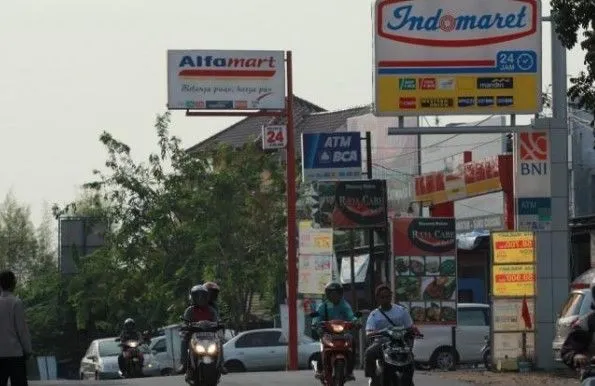 4 Alasan Kenapa Lokasi Alfamart dan Indomaret Selalu Berdekatan. Begini Kalau dari Segi Bisnis 7