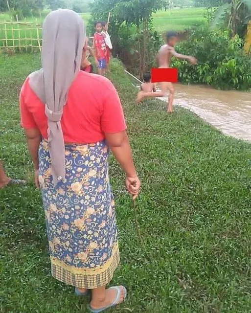 11 Potret Kocak Anak Dicariin Emaknya. Momen ini Kalau Diingat Bikin Kangen Sekaligus Ngakak, ya :D 12
