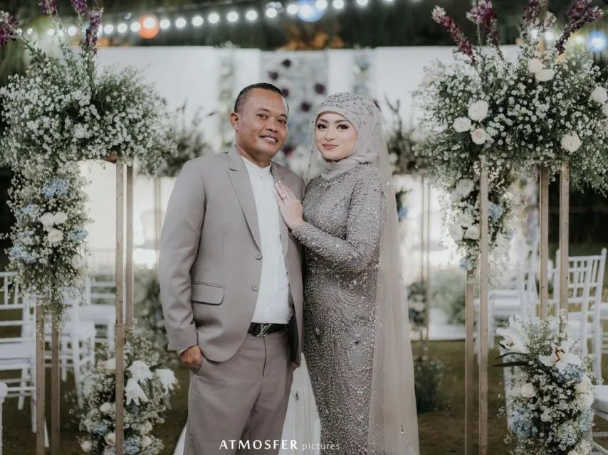 10 Detail Pernikahan Sule-Nathalie Holscher. Meriah bak di Taman Bunga dengan Mahar Rp200 Juta! 18