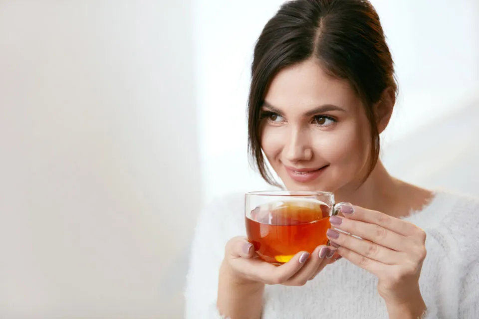8 Manfaat Minum Teh Tawar yang Sehat 12