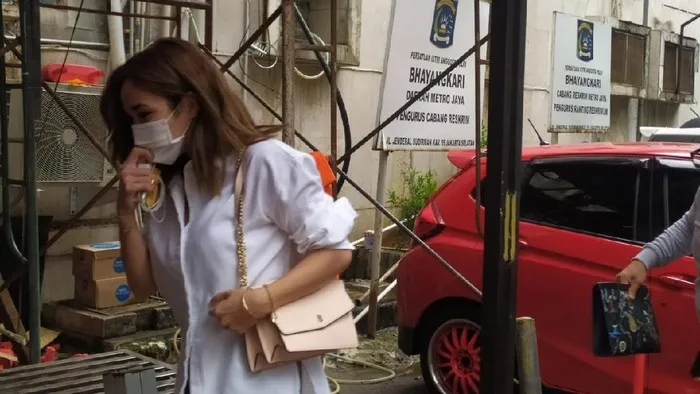 Gisel Penuhi Panggilan Polisi atas Video yang Sempat Viral, Begini Kronologi Pengungkapan Kasusnya 3
