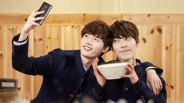 Bromance Abis! 9 Persahabatan Aktor Korea ini Bikin Iri Fansnya. Rata-rata Berawal dari Drama 14