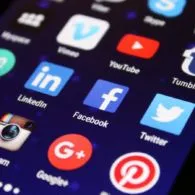 Dalam Bermedia Sosial Ternyata Ada Etikanya Loh! Yuk Ketahui Apa Saja Itu!