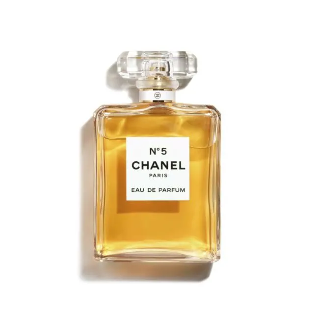 9 Rekomendasi Parfum Ikonik untuk Momen Pernikahan 11