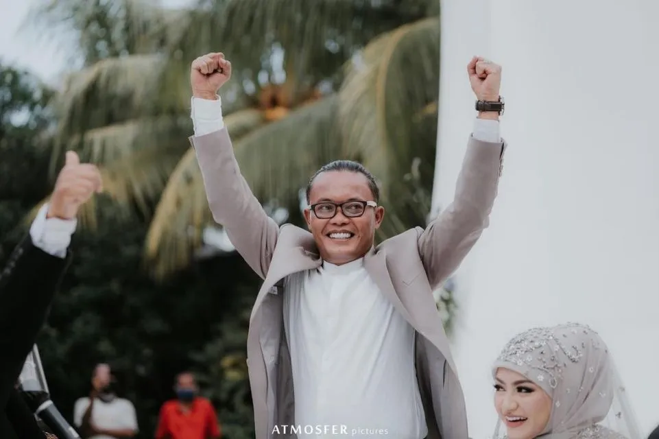 10 Detail Pernikahan Sule-Nathalie Holscher. Meriah bak di Taman Bunga dengan Mahar Rp200 Juta! 15