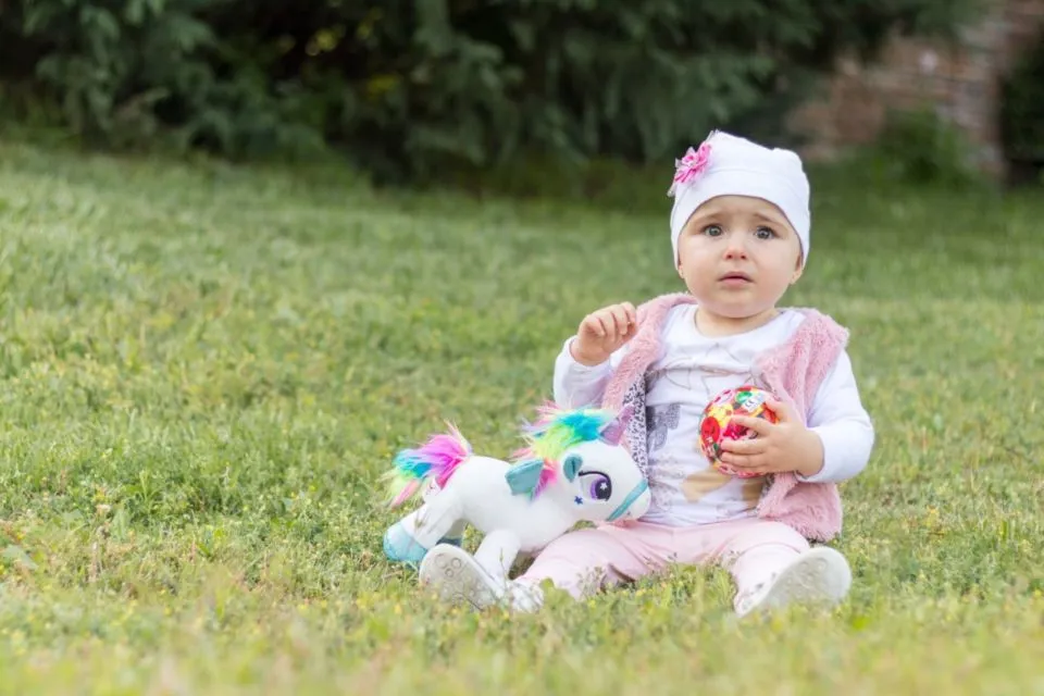 8 Makna Mimik Wajah Bayi yang Sering Sulit Diartikan. Antara Bosan atau Marah, Tipis Aja Bedanya 11