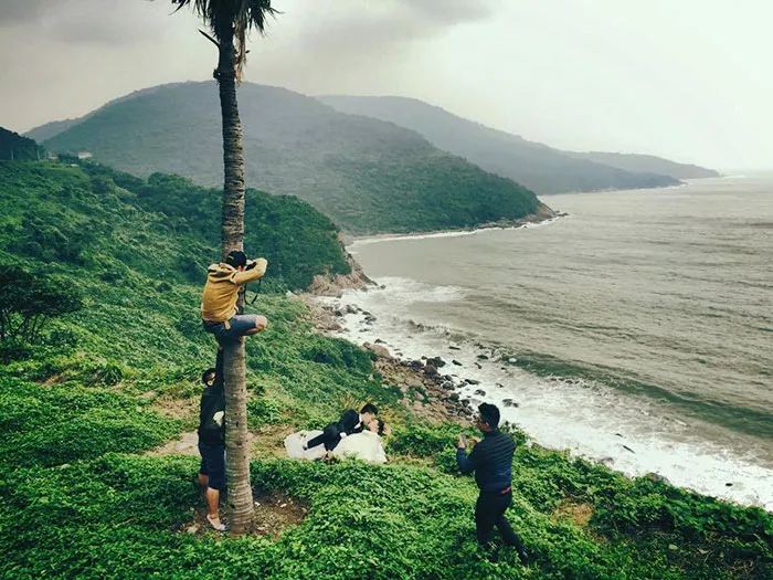 10 Potret Perjuangan Gigih Para Fotografer Pre-wedding. Rela Jungkir Balik Demi Hasil Terbaik! 20