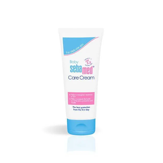 6 Rekomendasi Produk Baby Cream untuk Kulit Kering Bayi. Efektif Lembapkan dan Cegah Ruam 10