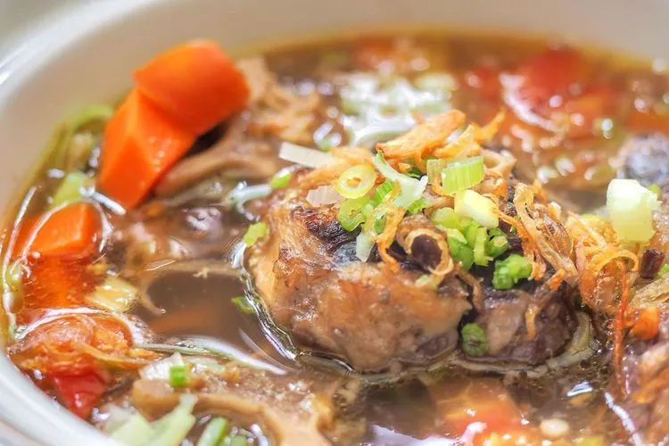 Aneka Resep Sop Buntut dari yang Sederhana Sampai Ala Hotel Bintang Lima. Kamu Bisa Buat juga! 10