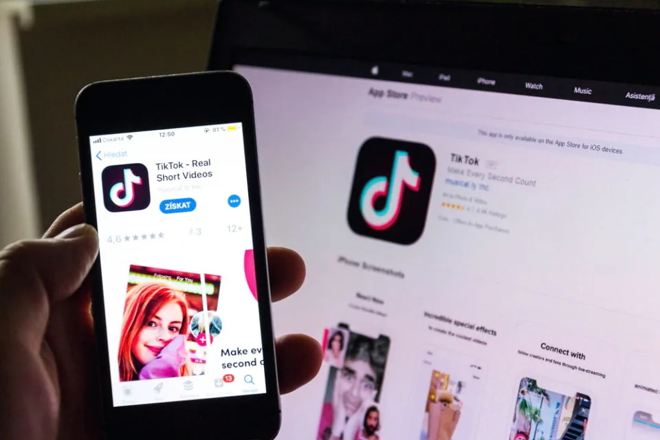 Intip Algoritma TikTok yang Bisa Bikin Konten Jualanmu Viral. Jualan di Platform ini? Bisa~ 5