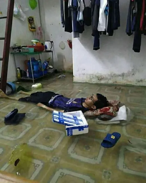 11 Potret Melas Orang-Orang yang Kelewat Pasrah dengan Keadaan. Jatuhnya Malah Kocak 22