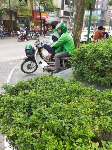 11 Bukti Bahwa Driver Ojol Adalah Manusia Serba Bisa, Setia Kawan, dan Ada di Mana-Mana. Gokil! 20