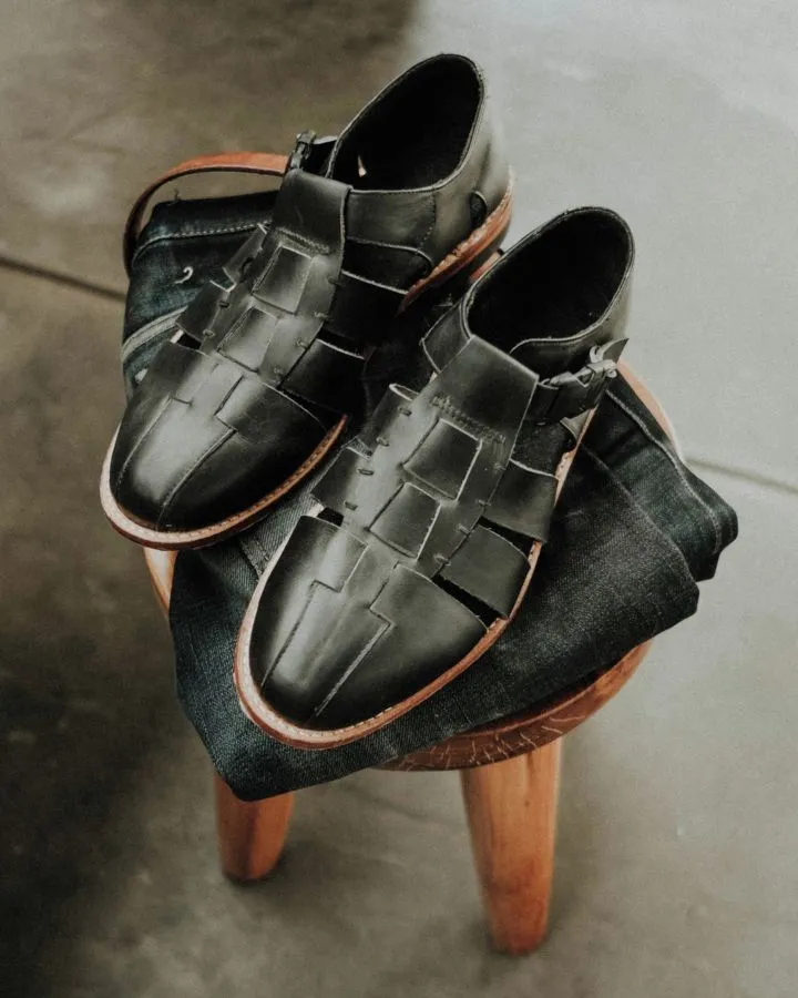 8 Rekomendasi Sepatu Kulit Pria yang Kece Parah Desainnya. Ada yang Berbahan Kulit Nabati! 13