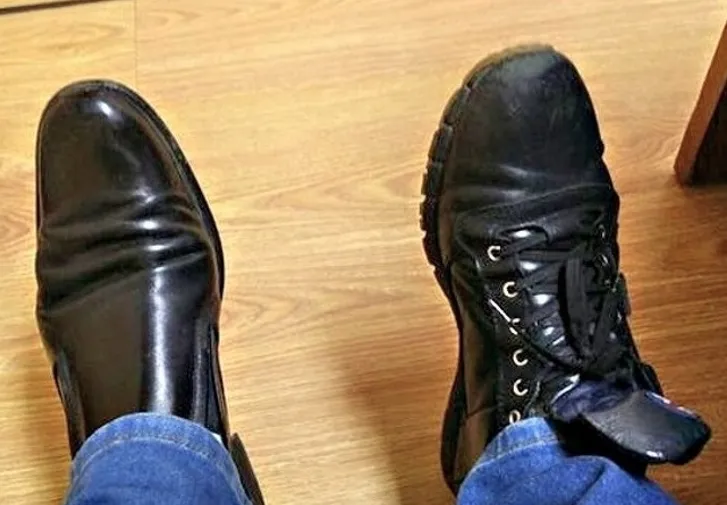 11 Keapesan Orang Saat Mengenakan Alas Kaki. Ada yang Pernah Mengalami Kejadian ini? 15