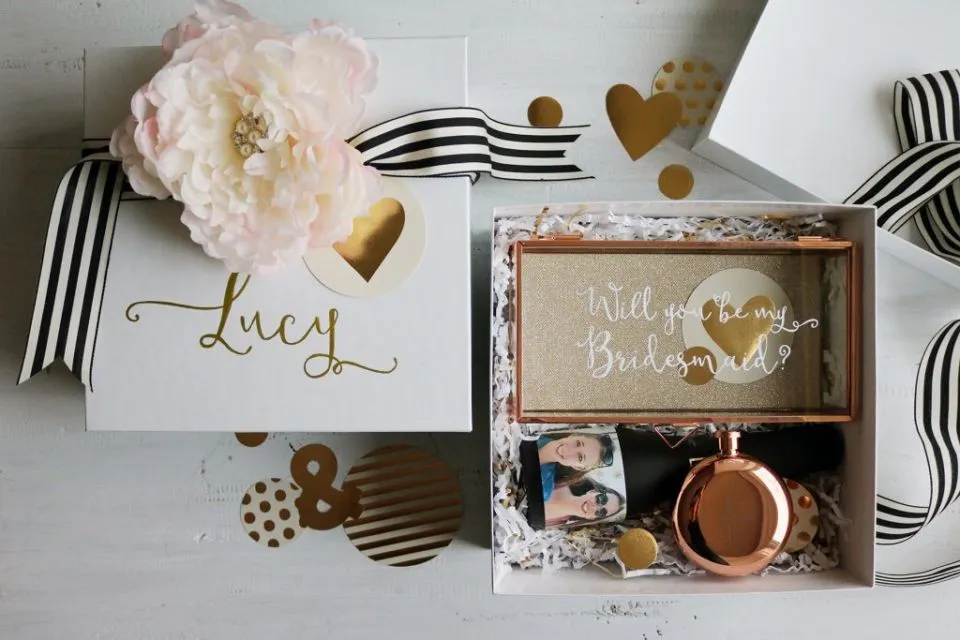 7 Ide Mengemas Kotak Bridesmaid yang Gemas dan Lucu. Ih, Kalau Gini Siapa yang Nggak Mau? 12