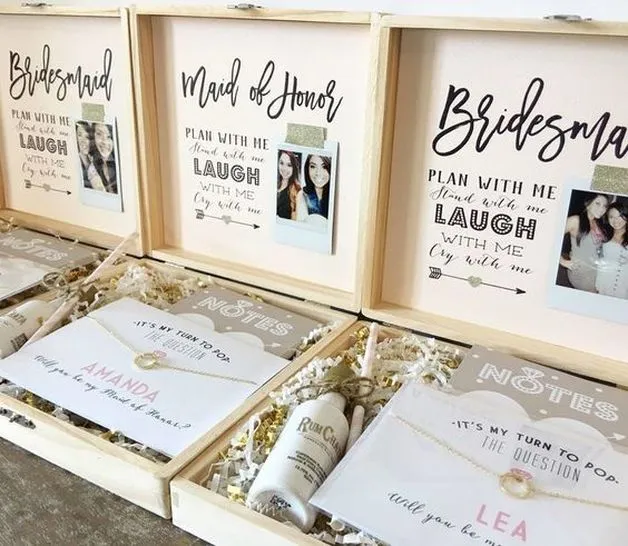7 Ide Mengemas Kotak Bridesmaid yang Gemas dan Lucu. Ih, Kalau Gini Siapa yang Nggak Mau? 10