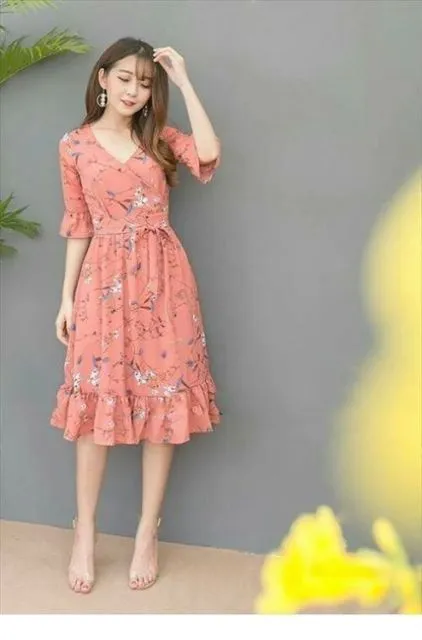 5 Alasan Kenapa Para Cewek Suka dengan Dress Bermotif Buah Hingga Bunga. Apa Kamu Juga? 7