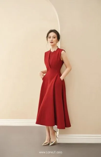 5 Warna Dress Polos yang Diprediksi Akan Banyak Diincar di 2021. Mana Pilihanmu? 8