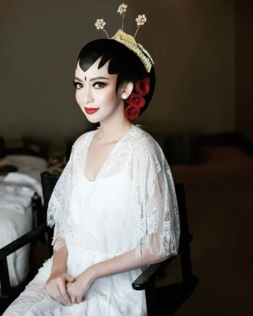 10 Detail Pernikahan Karina Nadila-Rangga Prihartanto. Kental Adat Jawa dan Tetap Super Elegan! 13