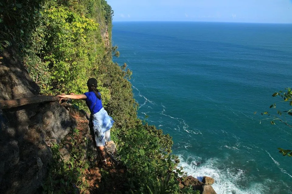 6 Tempat Wisata Alam di Jogja yang Keren & Terbaru 5