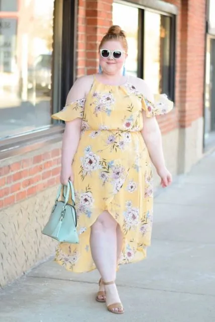 Liz, Fashion Blogger Bertubuh Curvy yang Percaya Diri dengan Aneka Dress Berwarna. Layak Ditiru! 12