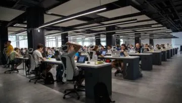 Ternyata Begini Lhoh, Peran Customer Service Bagi Perusahaan