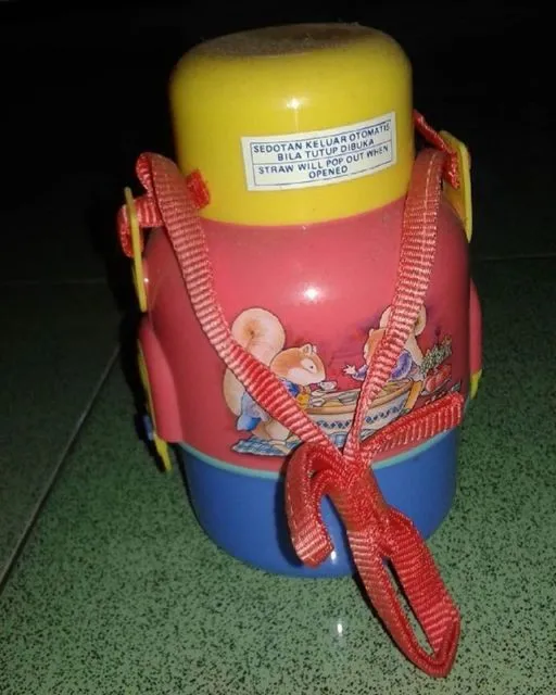 Sebelum Era Corkcicle, Deretan Botol Minum Legendaris ini Ngetren Pada Masanya 15