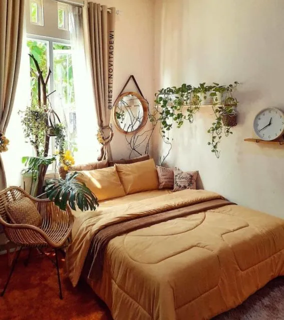 7 Dekorasi Dinding Kamar Tidur yang Nggak Perlu Bikin Baru. Seringnya Pakai DIY Susah Ditiru 13