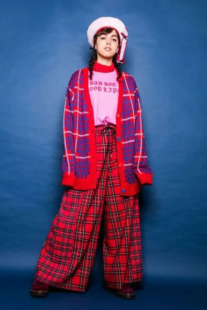 Di Luar Nalar! Ini 9 Desain Busana Bermotif Kotak yang Bakal Merajai Pasar Fashion 12