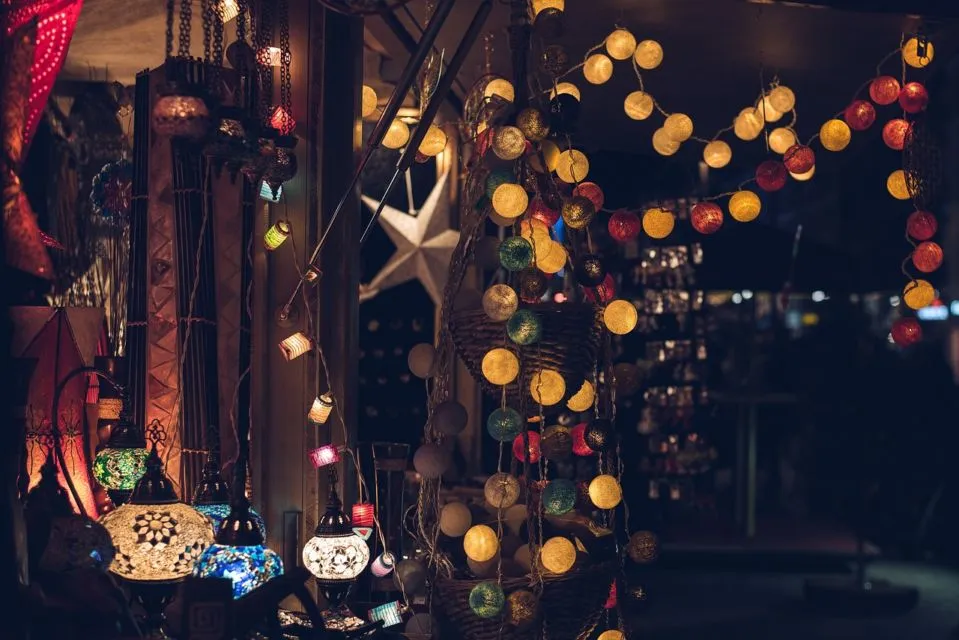 8 Macam Dekorasi Natal yang Sering Digunakan untuk Pajangan. Jangan Bingung Nyebut Namanya 10