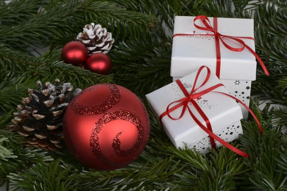 8 Macam Dekorasi Natal yang Sering Digunakan untuk Pajangan. Jangan Bingung Nyebut Namanya 14