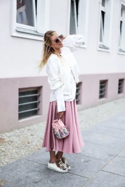 Feminin dan Nggak Norak, Ini 5 Trik Tampil Cantik dengan Busana Bernuansa Pink! 7