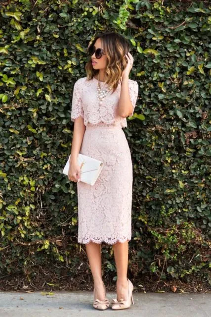 Mari Cuci Mata dengan 9 Model Dress Brokat Bukan Kebaya Ini. Anggunnya Menyejukkan Hati! 18