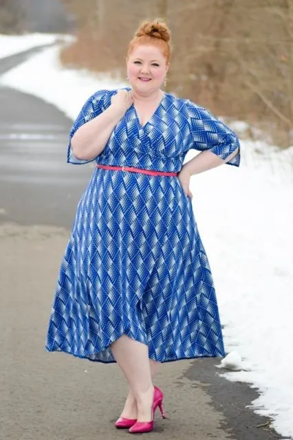 Liz, Fashion Blogger Bertubuh Curvy yang Percaya Diri dengan Aneka Dress Berwarna. Layak Ditiru! 10