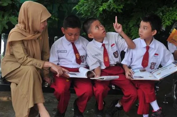 Nostalgia Ketua Kelas dan Job Desc yang Nggak Jelas. Jabatan Kocak yang Pernah Kita Emban 7