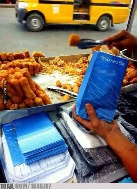 11 Momen Zonk Saat Membuka Makanan. Banyakin Ngelus Dada Aja deh, biar Nggak Terbawa Emosi! 21