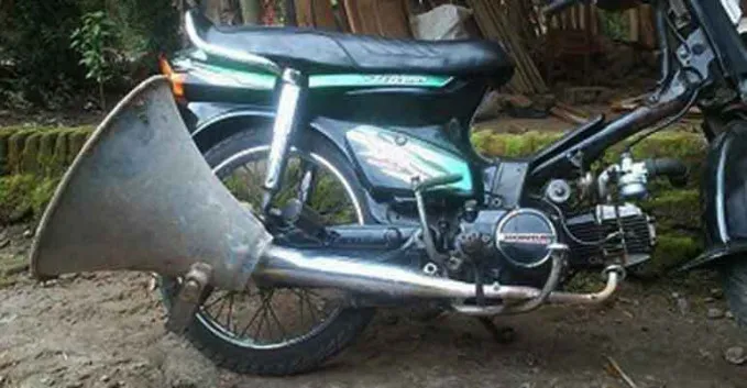 Alih-Alih Keren, Menggunakan Knalpot Brong itu Bikin Kamu Dimusuhi Orang. Hobi kok Cari Keributan~ 8
